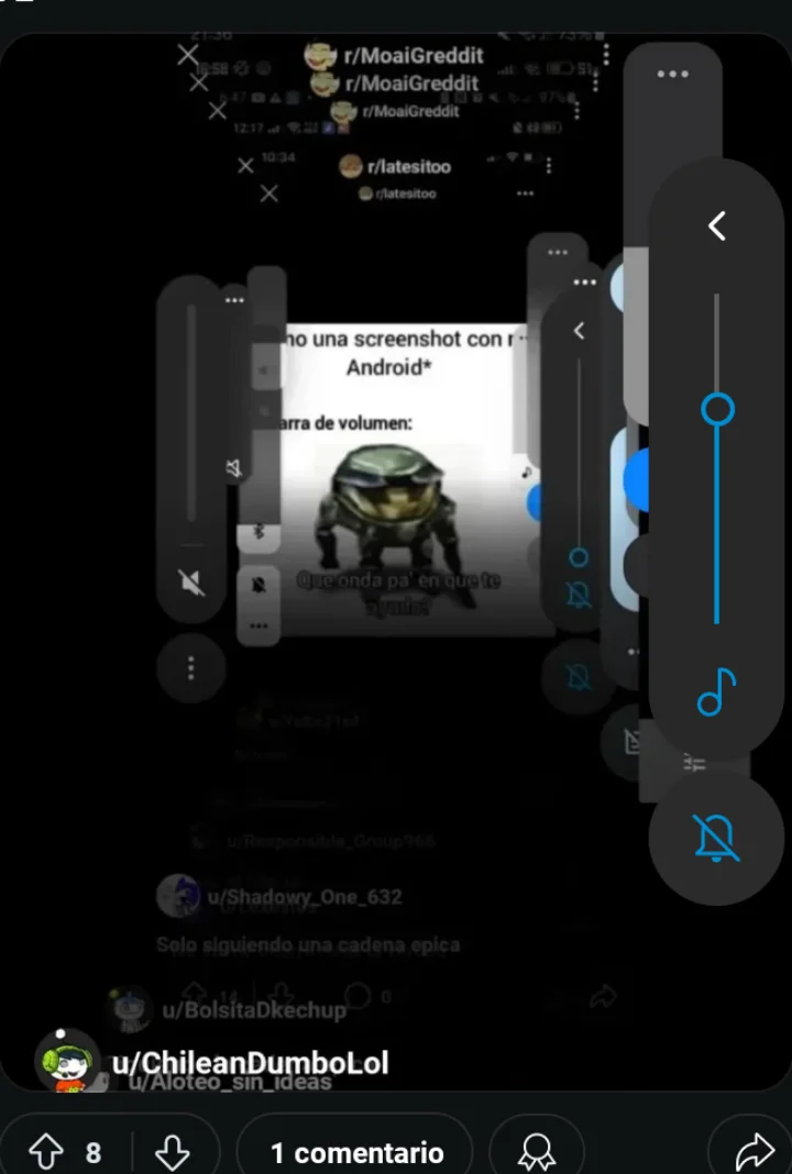 Una captura de pantalla de Reddit con múltiples barras de volumen superpuestas, creando un efecto de cadena infinita.